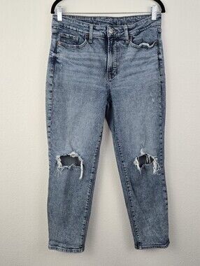 Old Navy Distressed Knee Straight Jean